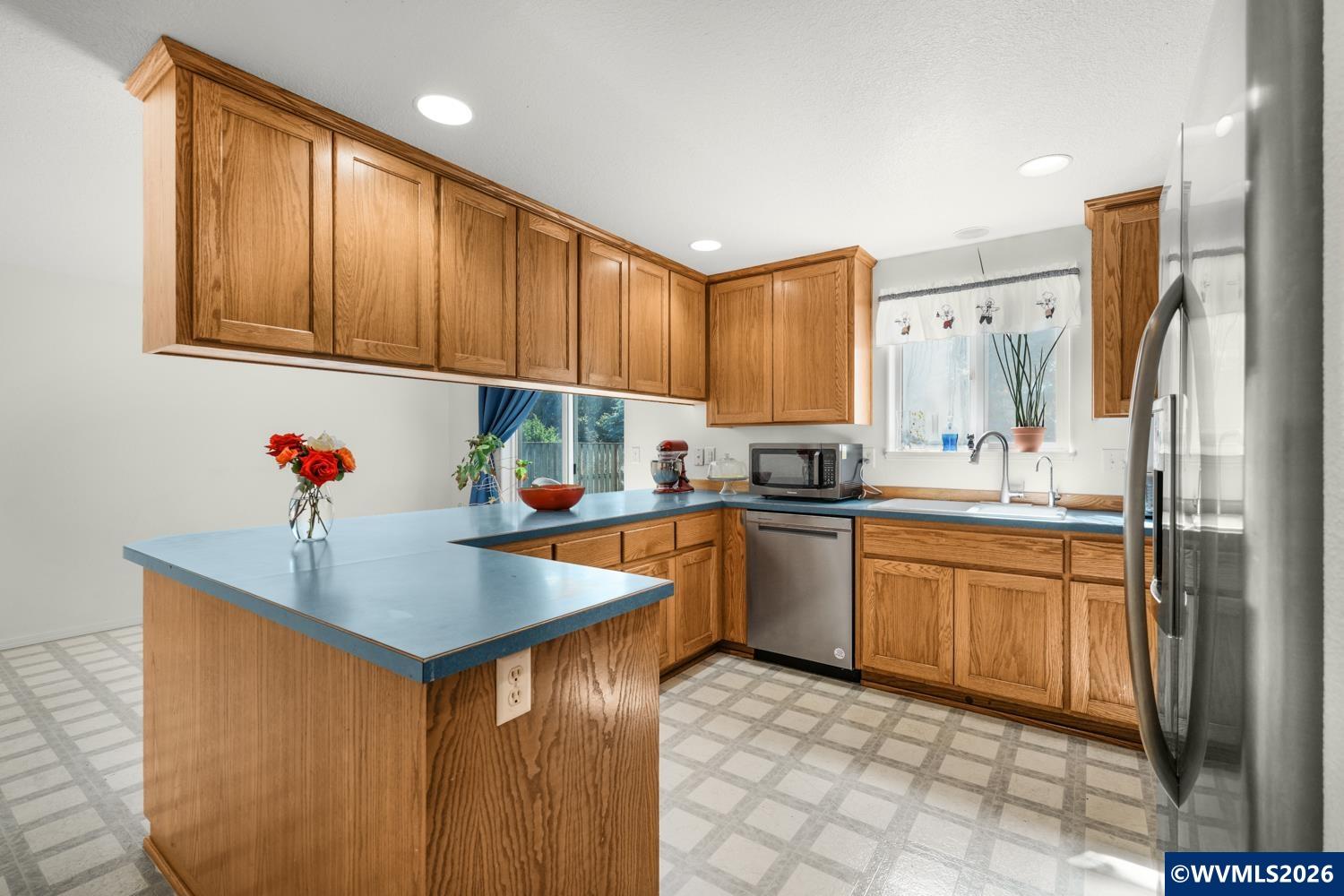 712 Main Street Dayton, OR 97114 - Photo 9 of 27