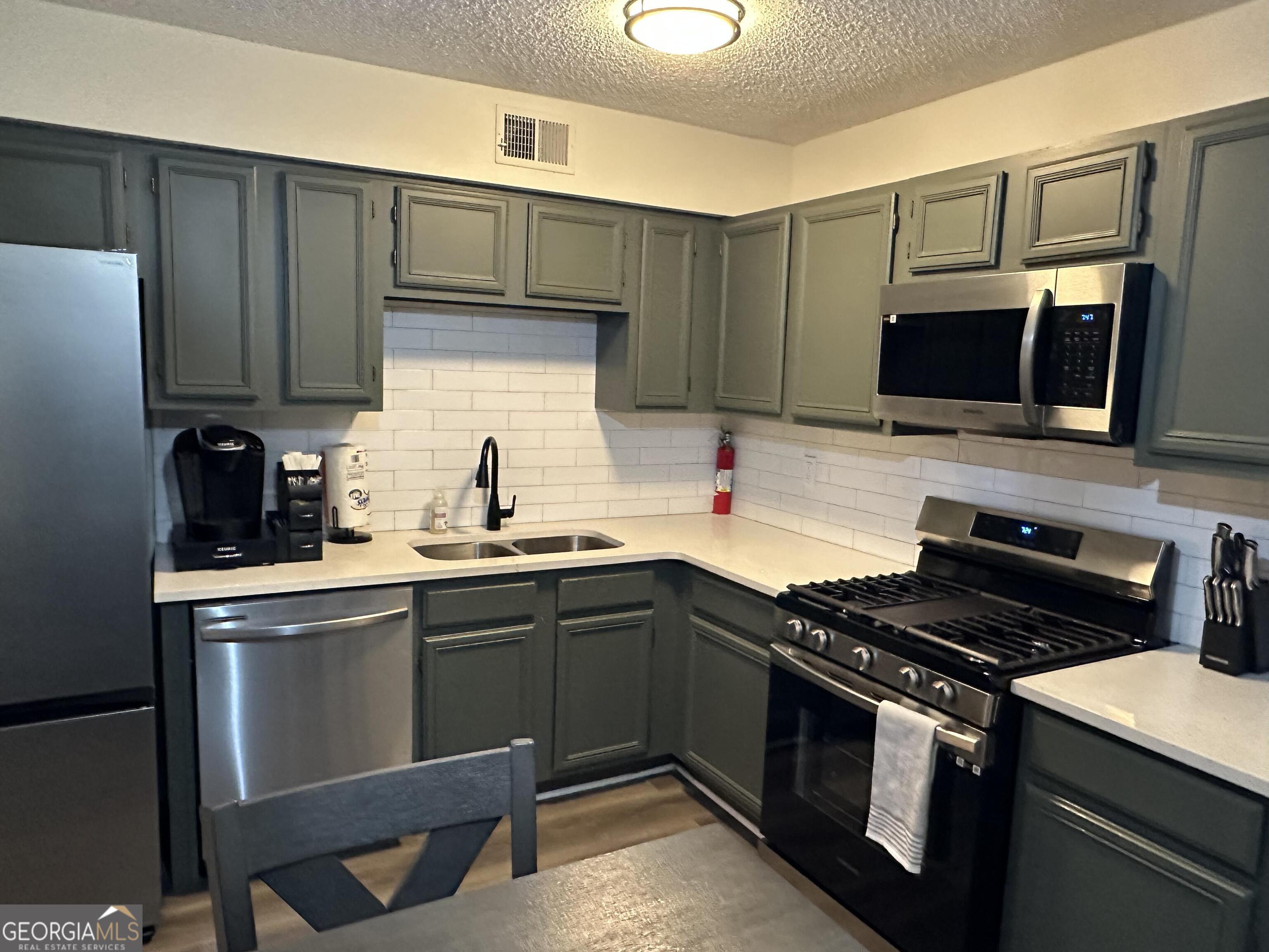 4936 Windsor Downs Drive Decatur, GA 30035 - Photo 10 of 91