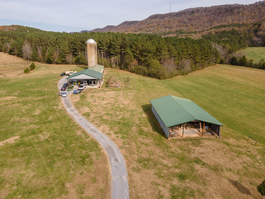 8 Maddox Lake Road Summerville, GA 30747 - Photo 116 of 136 SILO/HANGER/BARN