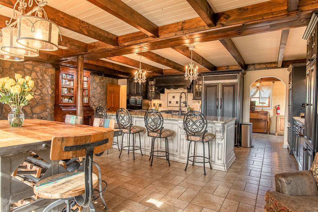 8 Maddox Lake Road Summerville, GA 30747 - Photo 18 of 136 GOURMET KITCHEN