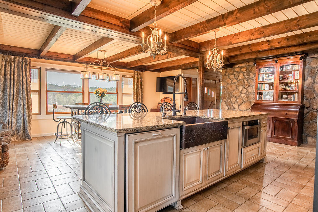 8 Maddox Lake Road Summerville, GA 30747 - Photo 24 of 136 GOURMET KITCHEN
