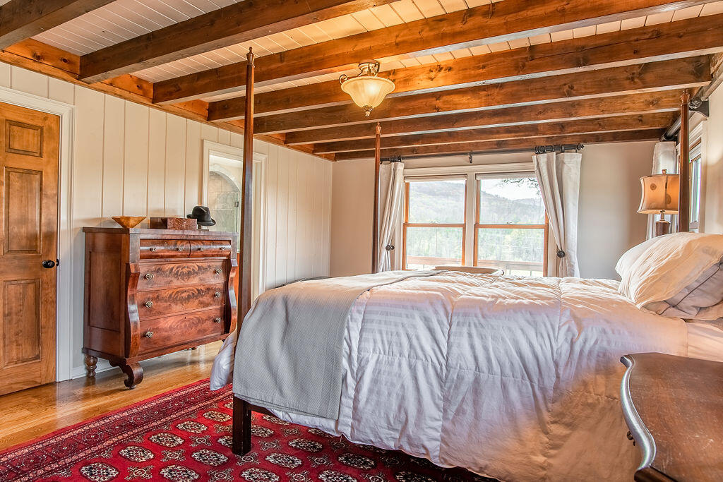 8 Maddox Lake Road Summerville, GA 30747 - Photo 26 of 136 MASTER BEDROOM