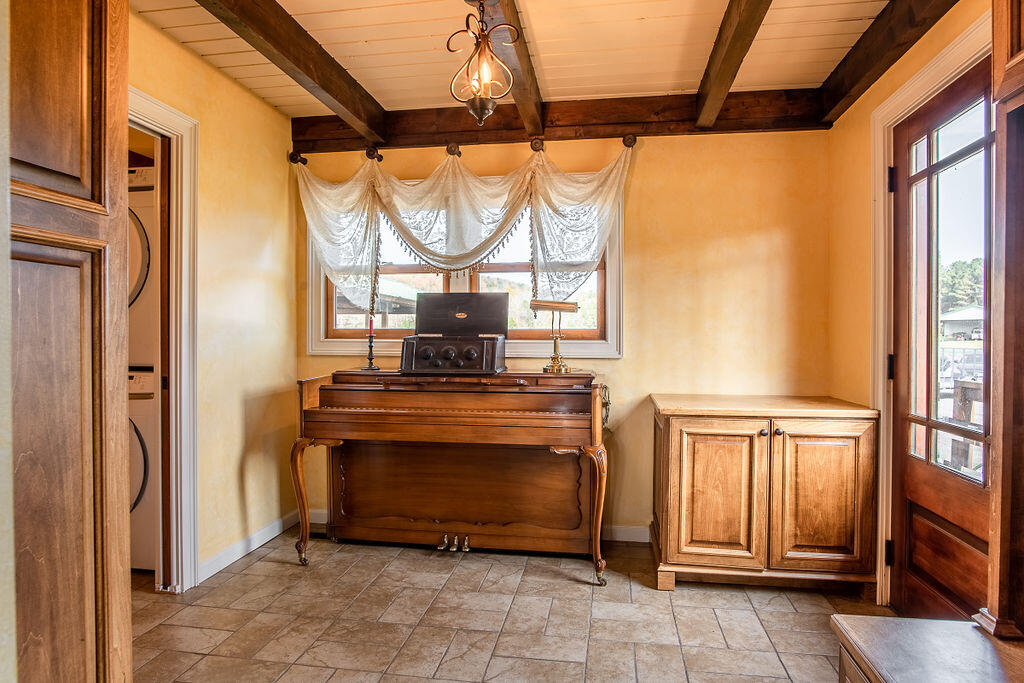 8 Maddox Lake Road Summerville, GA 30747 - Photo 54 of 136 MUDROOM