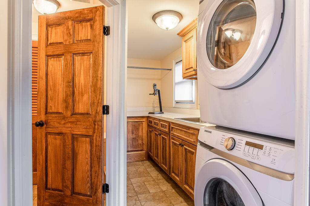 8 Maddox Lake Road Summerville, GA 30747 - Photo 56 of 136 LAUNDRY ROOM