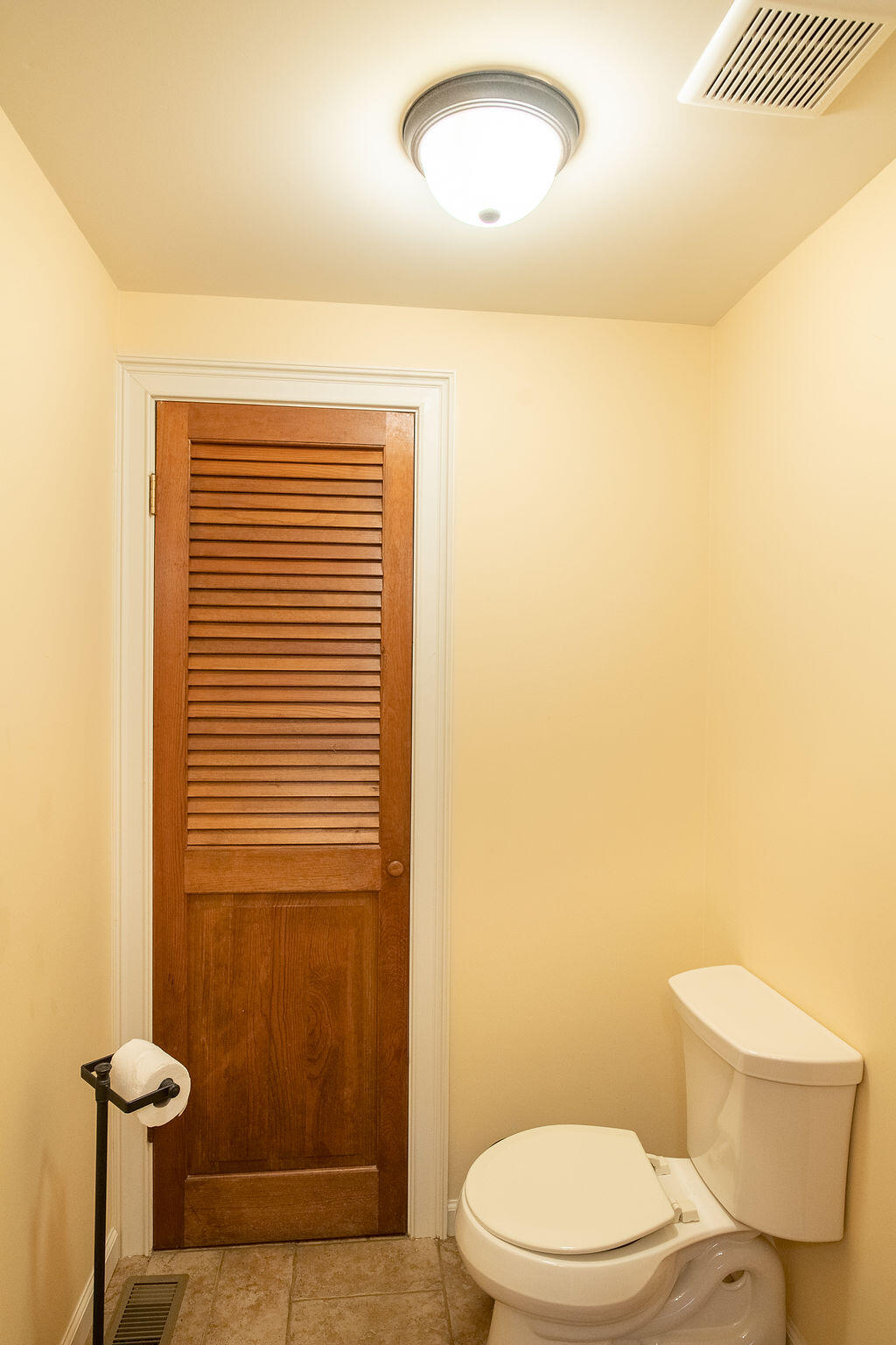 8 Maddox Lake Road Summerville, GA 30747 - Photo 60 of 136 LAUNDRY HALF BATH