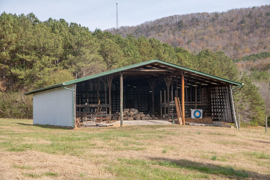 8 Maddox Lake Road Summerville, GA 30747 - Photo 73 of 136 METAL BUILDING
