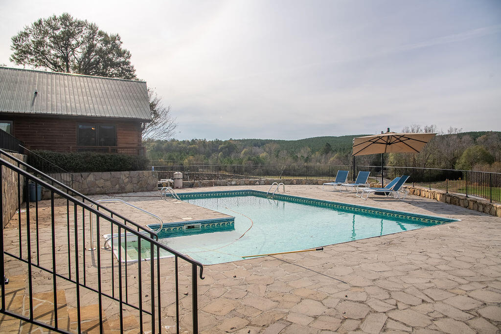 8 Maddox Lake Road Summerville, GA 30747 - Photo 87 of 136 SALT WATER POOL
