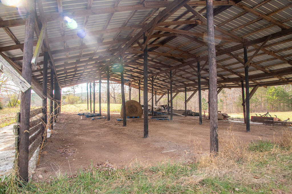 8 Maddox Lake Road Summerville, GA 30747 - Photo 96 of 136 POLEBARN
