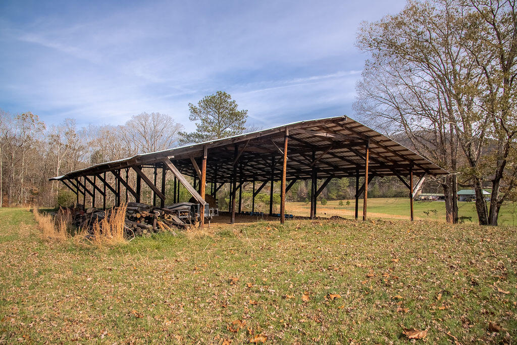 8 Maddox Lake Road Summerville, GA 30747 - Photo 97 of 136 POLE BARN