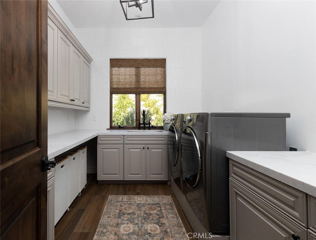 33240 La Serena Way Temecula, CA 92591 - Photo 29 of 75 Large Laundry Room