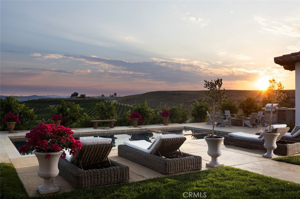 33240 La Serena Way Temecula, CA 92591 - Photo 5 of 75 a view of a roof deck with couches and sky view
