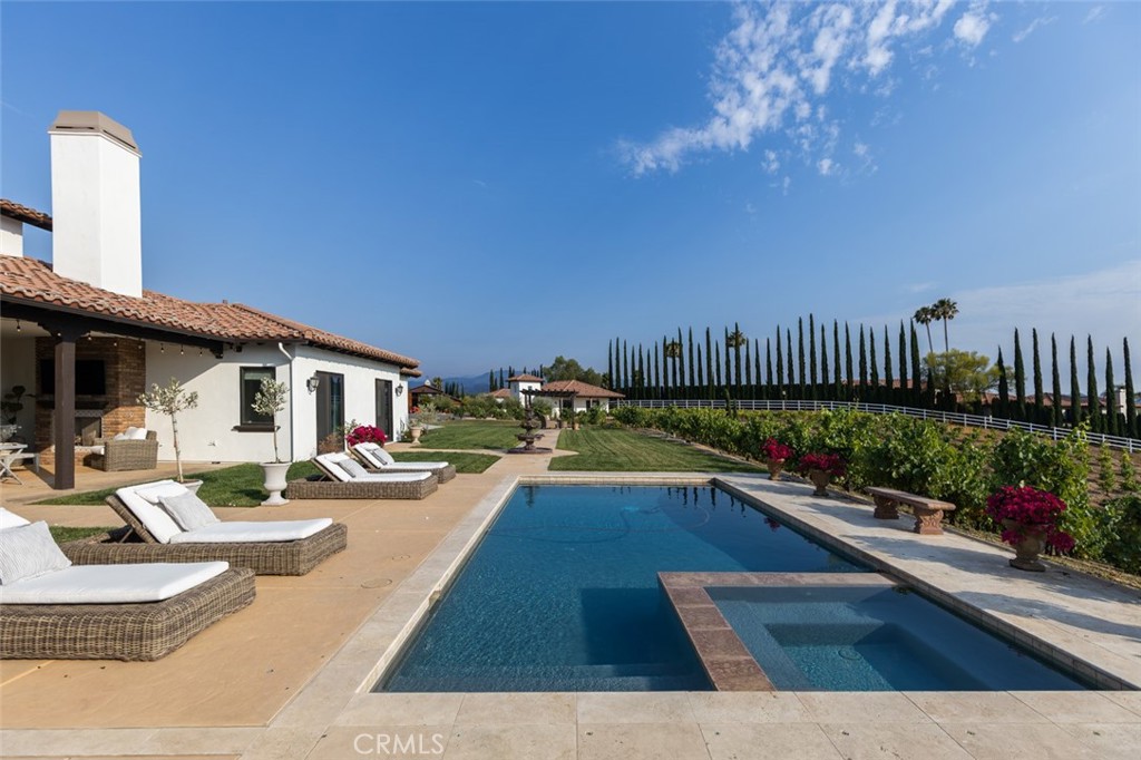 33240 La Serena Way Temecula, CA 92591 - Photo 53 of 75 stone lined pool and spa