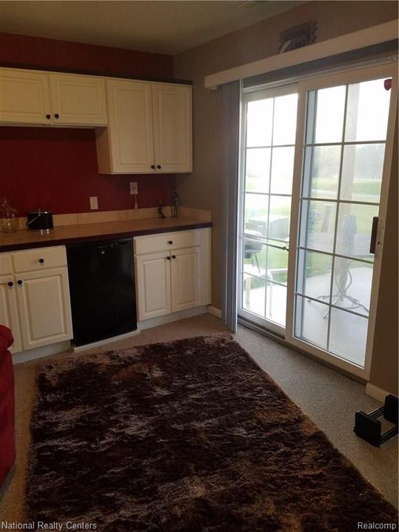 253 Oak Ridge Drive, Unit 44 Pontiac, MI 48341 - Photo 34 of 38