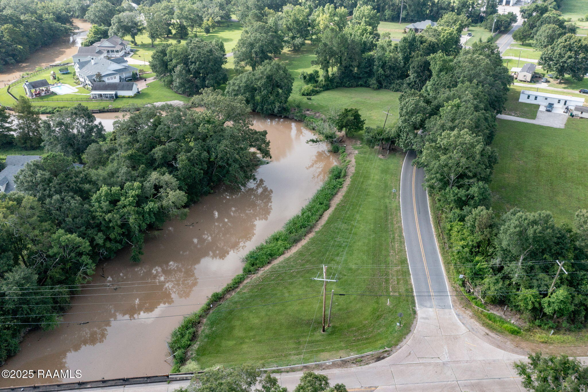 12101 Pumping Plant Road Abbeville, LA 70510 - Photo 6 of 13 4-web-or-mls-DJI_0061
