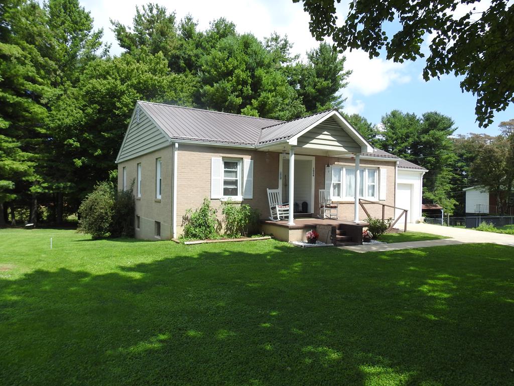 2026 Edmonds Road Galax, VA 24333 - Photo 3 of 19 Gallery Image 3