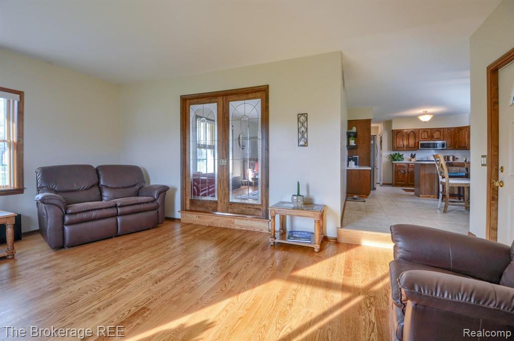 4042 North Gale Road Davison, MI 48423 - Photo 17 of 46
