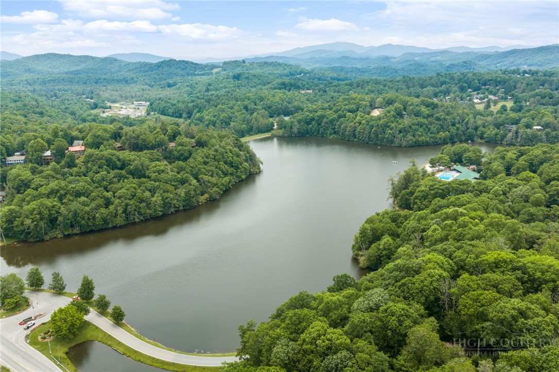 154 Pine Valley Road Newland, NC 28657 - Photo 35 of 43