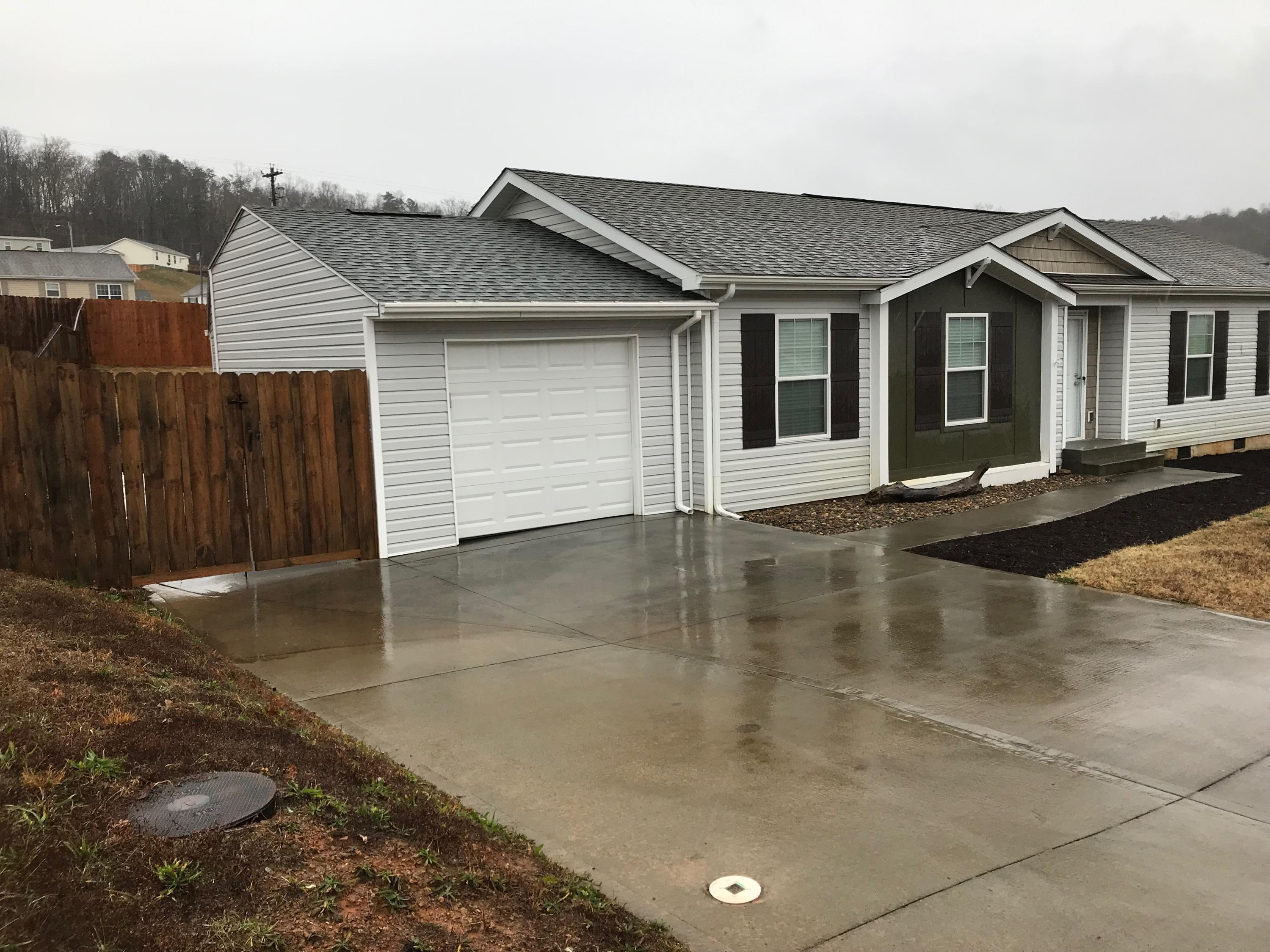 1149 Case View Road Dandridge, TN 37725 - Photo 33 of 34 32