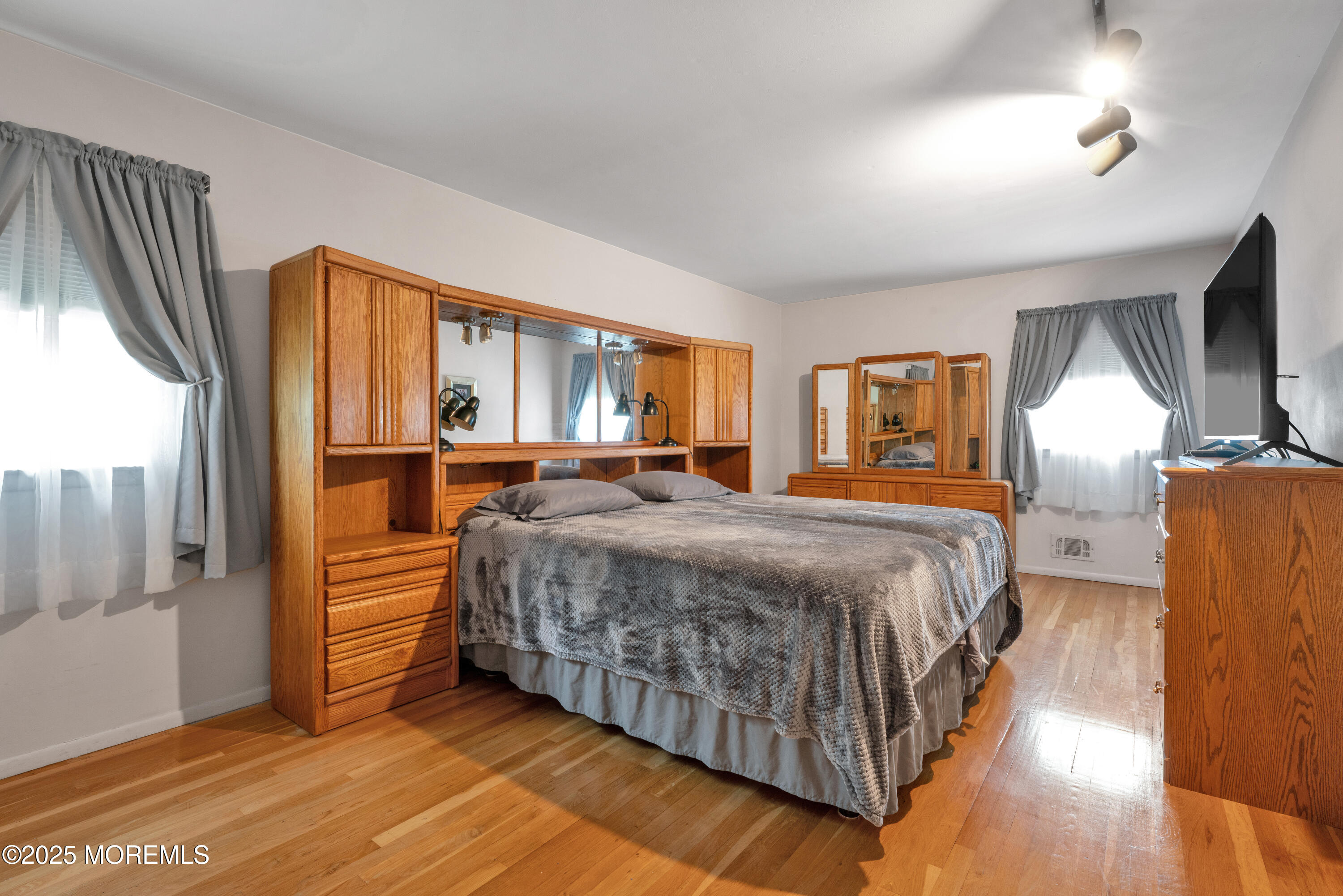 45 Regina Road Morganville, NJ 07751 - Photo 17 of 37 HOM05806