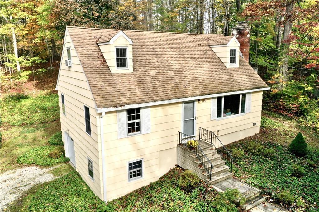 9 Howes Lane Redding, CT 06896 - Photo 1 of 1