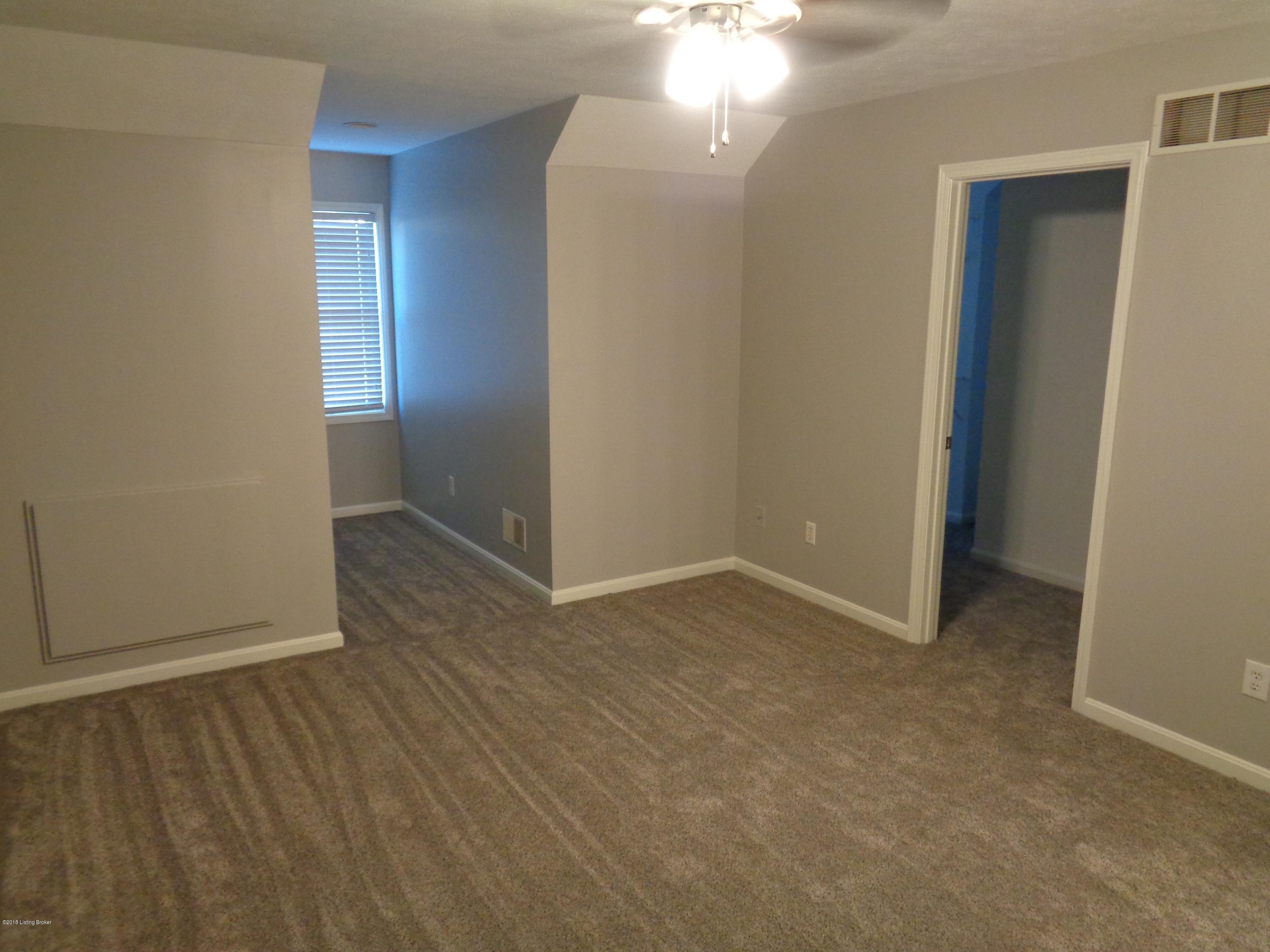 4602 Chenoweth Run Road Louisville, KY 40299 - Photo 29 of 34 DSC00267