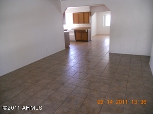 2401 West Vineyard Road Tempe, AZ 85282 - Photo 2 of 12 entry
