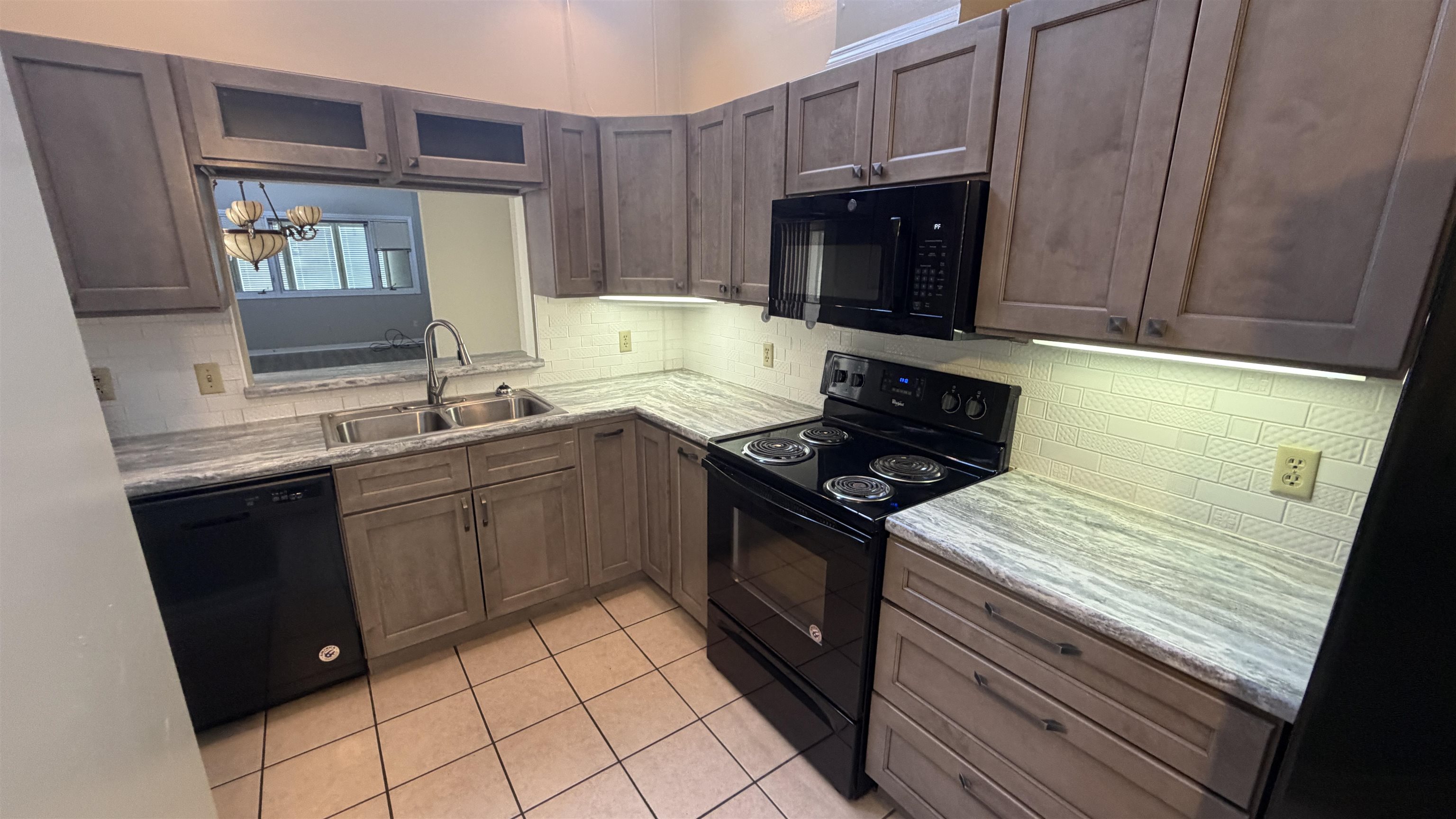 5033 Scheibler Road, Unit D3 Memphis, TN 38128 - Photo 6 of 12