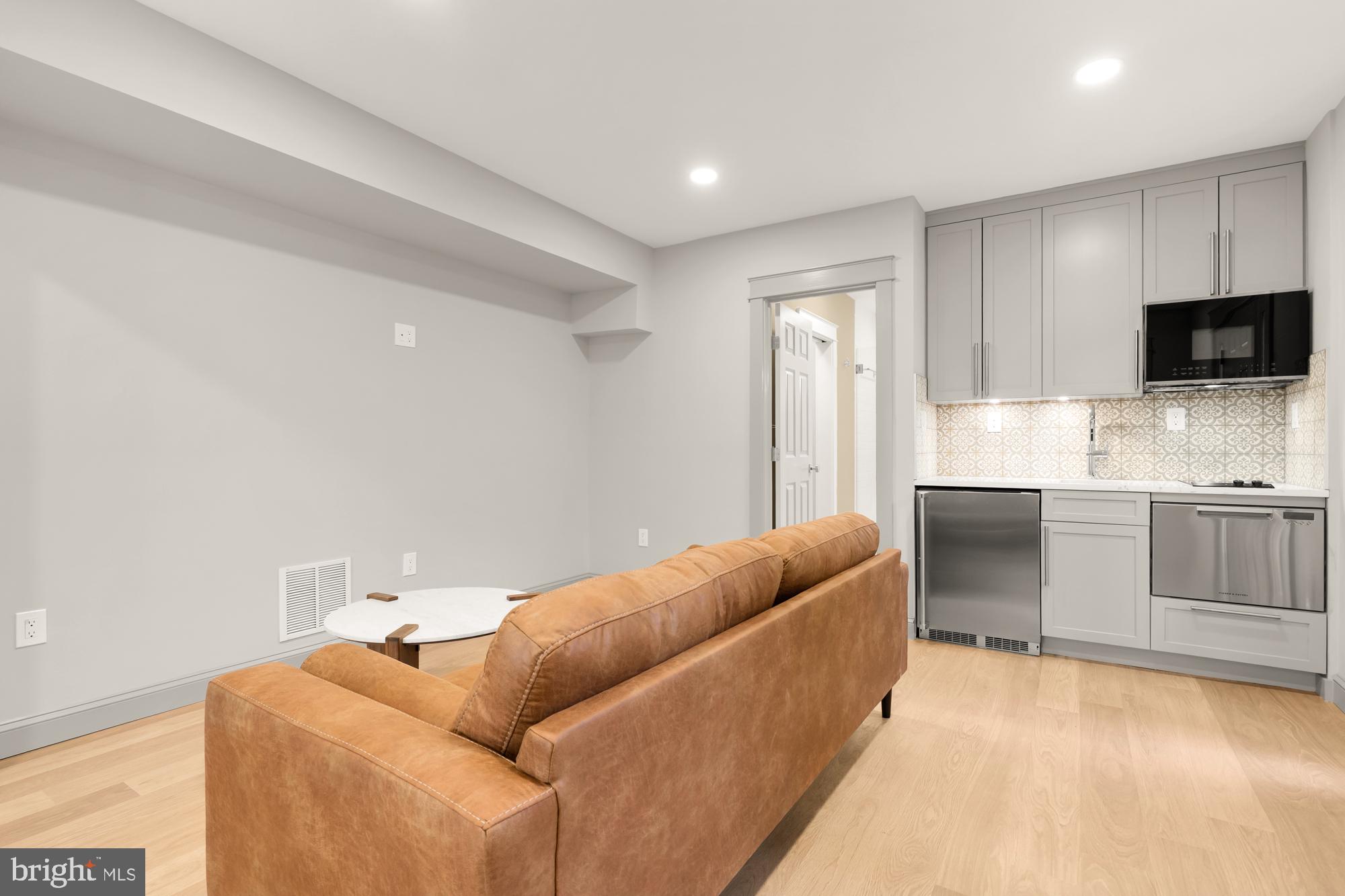 4111 18th Road North, Unit 1 Arlington, VA 22207 - Photo 12 of 35