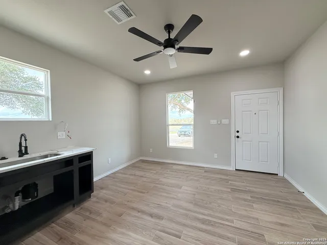 $1,100 | 3274 Interstate 35, Unit 1, Natalia, TX 78059