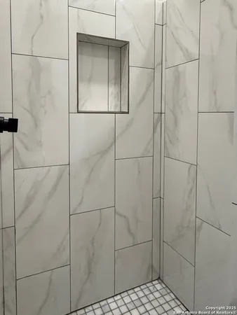 $1,090 | 3274 Interstate 35, Unit 1, Natalia, TX 78059