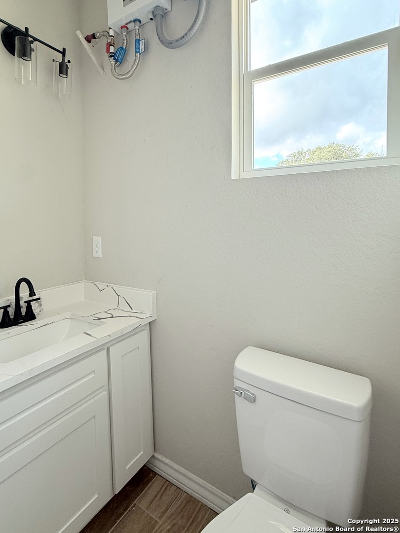 3274 Interstate 35, Unit 1 Natalia, TX 78059 - Photo 8 of 20
