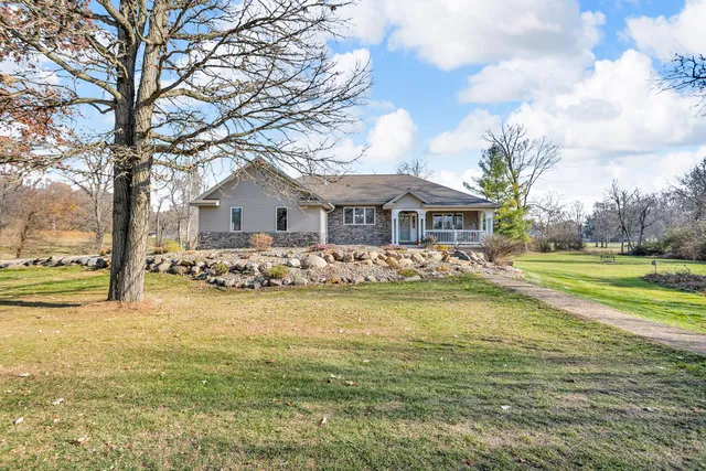 $485,000 | 3846 Nelson Drive, Jackson, MI 49203