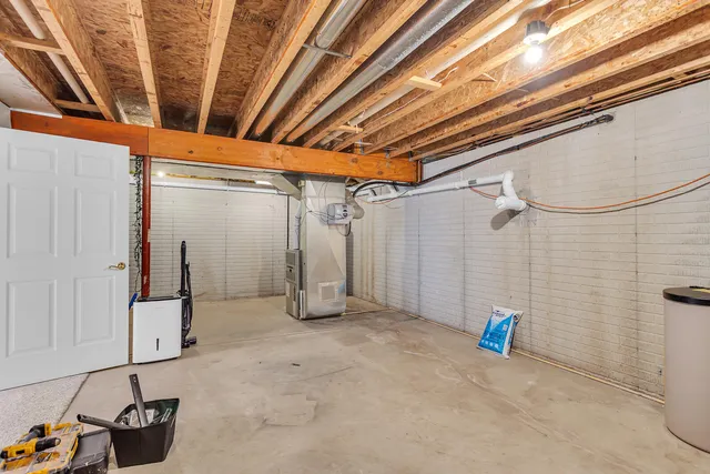 $485,000 | 3846 Nelson Drive, Jackson, MI 49203