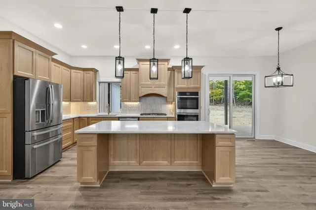 $1,200,000 | 5355 Hillside Drive, Warrenton, VA 20187