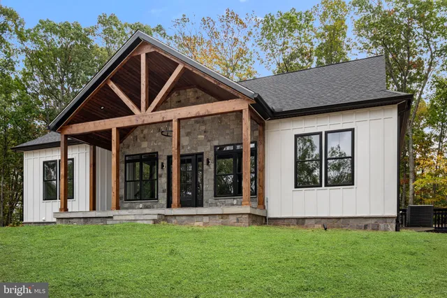 $1,200,000 | 5355 Hillside Drive, Warrenton, VA 20187