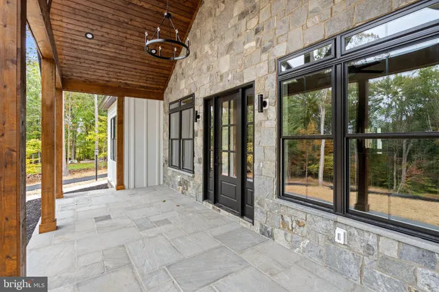 $1,200,000 | 5355 Hillside Drive, Warrenton, VA 20187