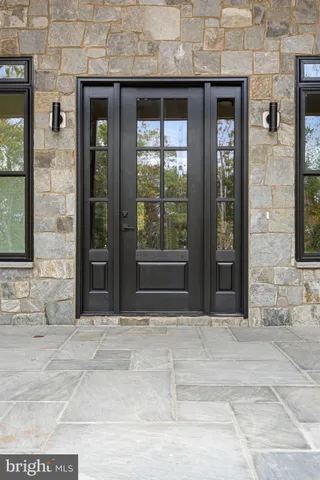 $1,200,000 | 5355 Hillside Drive, Warrenton, VA 20187