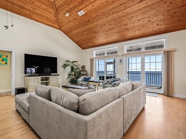 $1,199,000 | 1039 Gulfshore Boulevard, Alligator Point, FL 32346