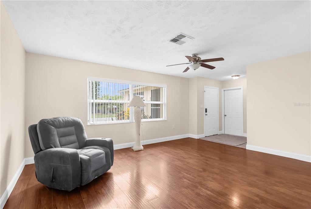 11422 Fox Run Port Richey, FL 34668 - Photo 4 of 31