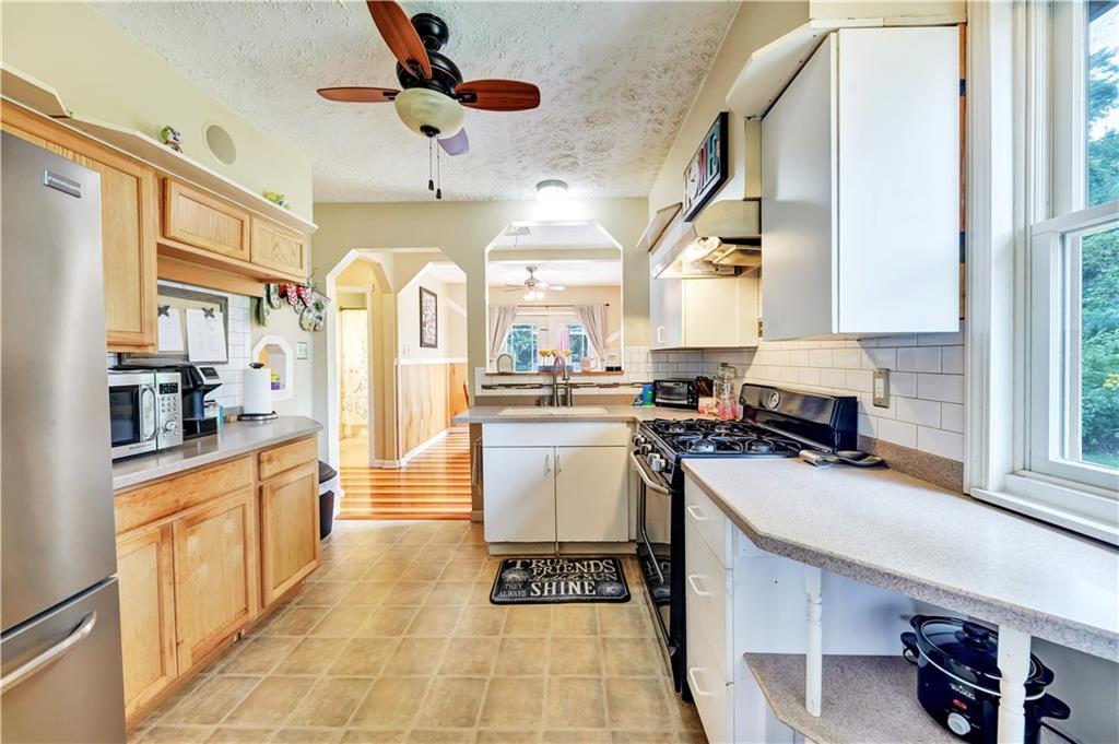 64 Price Road Presto, PA 15142 - Photo 9 of 18 Gallery Image 9