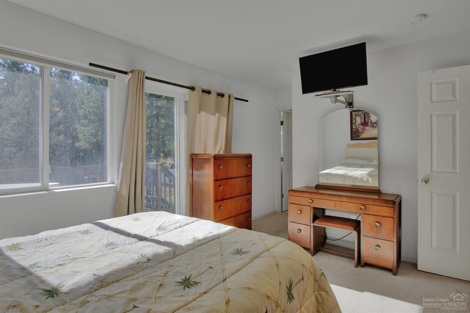 60305 Zuni Road Bend, OR 97702 - Photo 16 of 22 Additional Photo