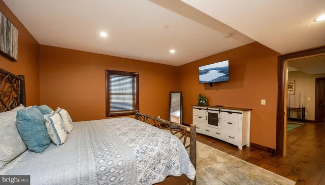 $1,395,000 | 19 Greenside Court, McHenry, MD 21541