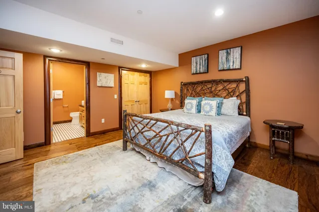 $1,395,000 | 19 Greenside Court, McHenry, MD 21541