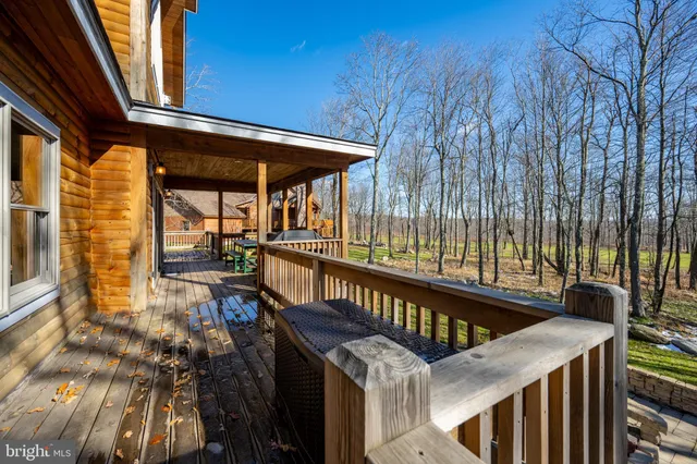 $1,395,000 | 19 Greenside Court, McHenry, MD 21541