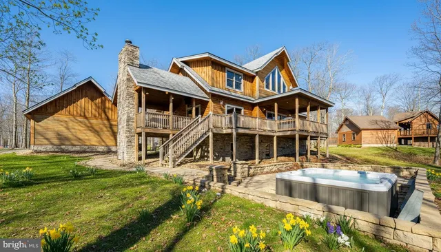 $1,395,000 | 19 Greenside Court, McHenry, MD 21541