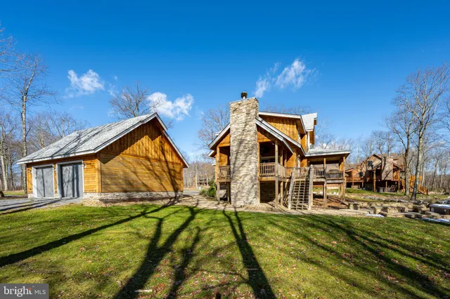 $1,395,000 | 19 Greenside Court, McHenry, MD 21541