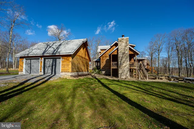 $1,395,000 | 19 Greenside Court, McHenry, MD 21541