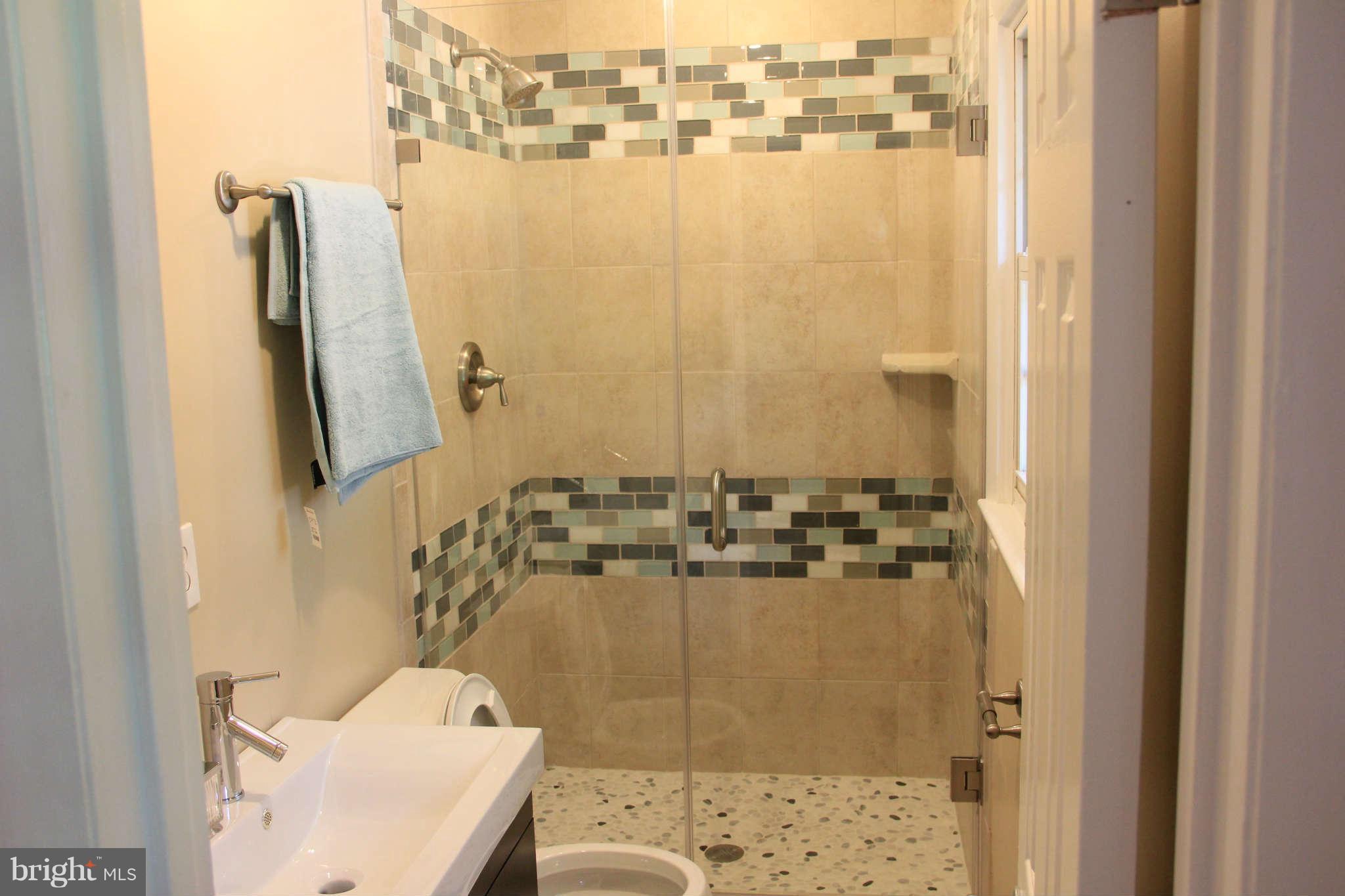 4514 Rhett Lane Fairfax, VA 22030 - Photo 17 of 29 Master Bath with Dual Sinks