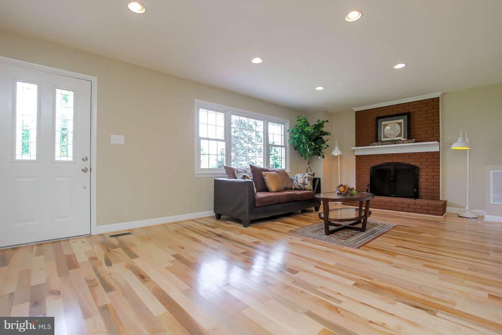 4514 Rhett Lane Fairfax, VA 22030 - Photo 3 of 29 Living Room view from Foyer