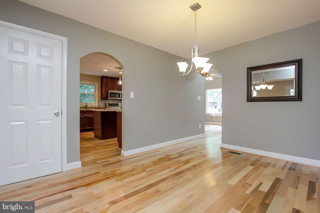 4514 Rhett Lane Fairfax, VA 22030 - Photo 5 of 29 Central Foyer